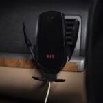Maxlife car holder for air vent MXCH-08 automatic with wireless charging black 15W - Image 7