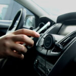 Forever car holder for air vent MACH-300 magnetic with wireless charging black Qi2 15W - Image 7