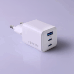 Forever TC-08-65ACC GaN PD QC charger 2x USB-C 1x USB 65W white - Image 5